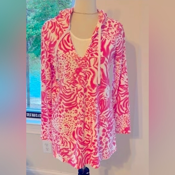 Lilly Pulitzer Tops - Lilly Pulitzer Pink and White Patterned Top